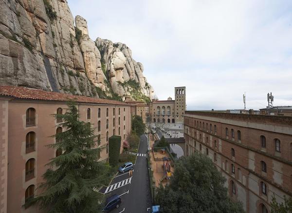 Hostel Abat Cisneros