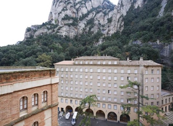 Hostel Abat Cisneros