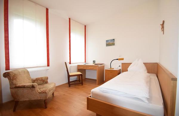 Salvatorian Guesthouse B & B